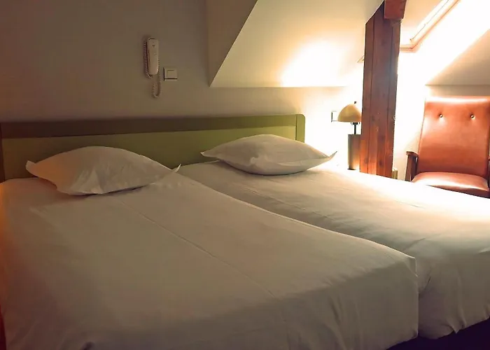 فندق Beau Rivage تشارافينيس