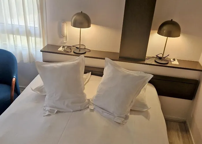 فندق Beau Rivage تشارافينيس