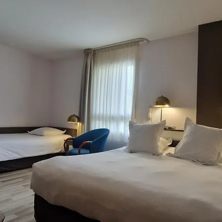 博尔里维格公寓酒店 3* 沙拉维内